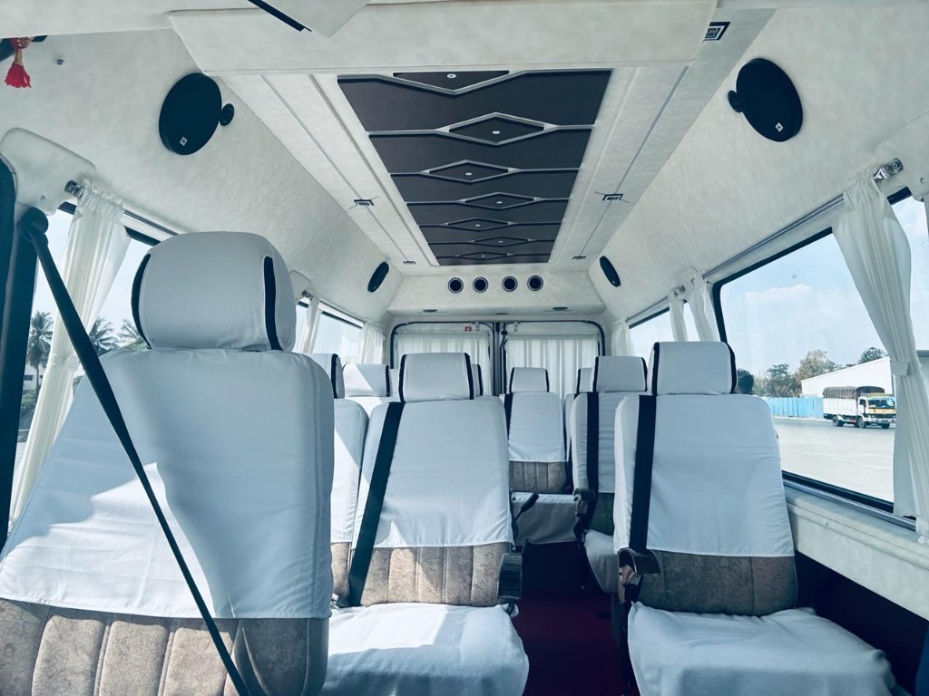 10 Seater Tempo Traveller